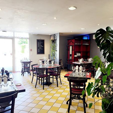Auberge Des Lacs Bleus Clérac المظهر الخارجي الصورة
